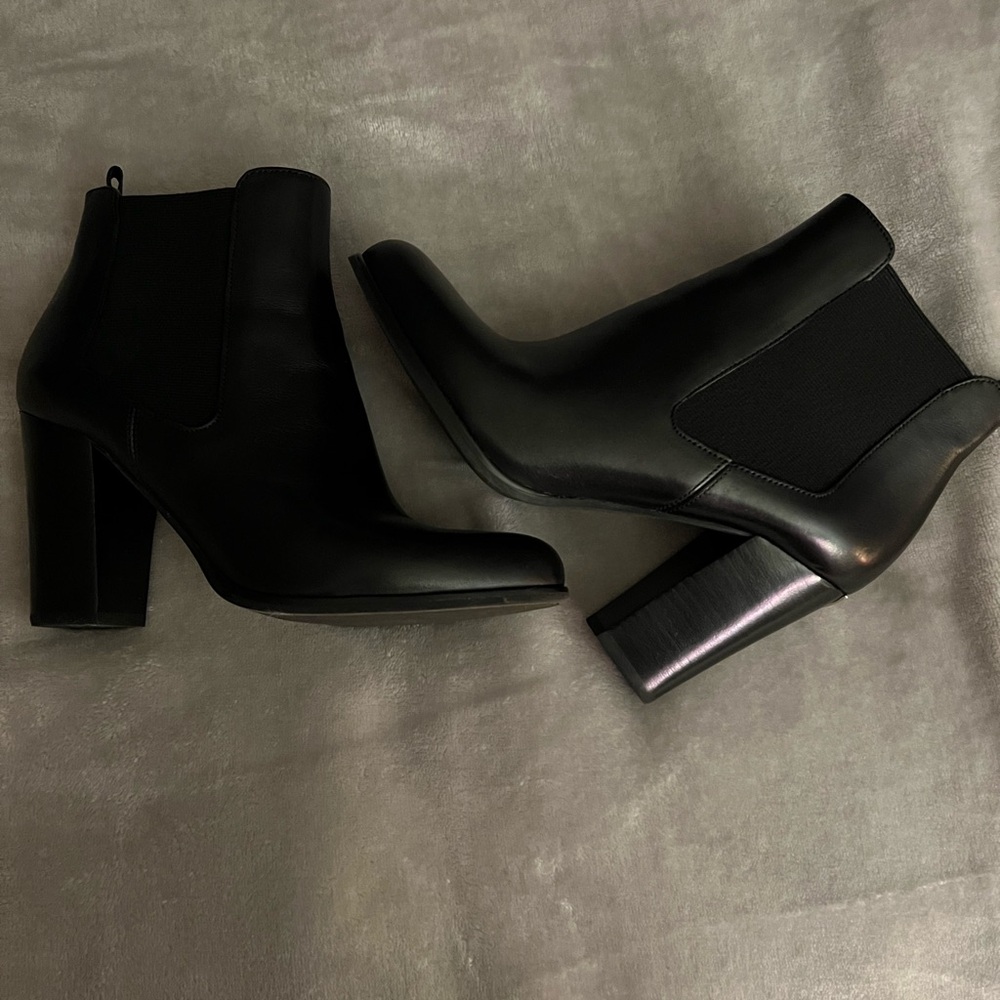Michael Kors Bootie